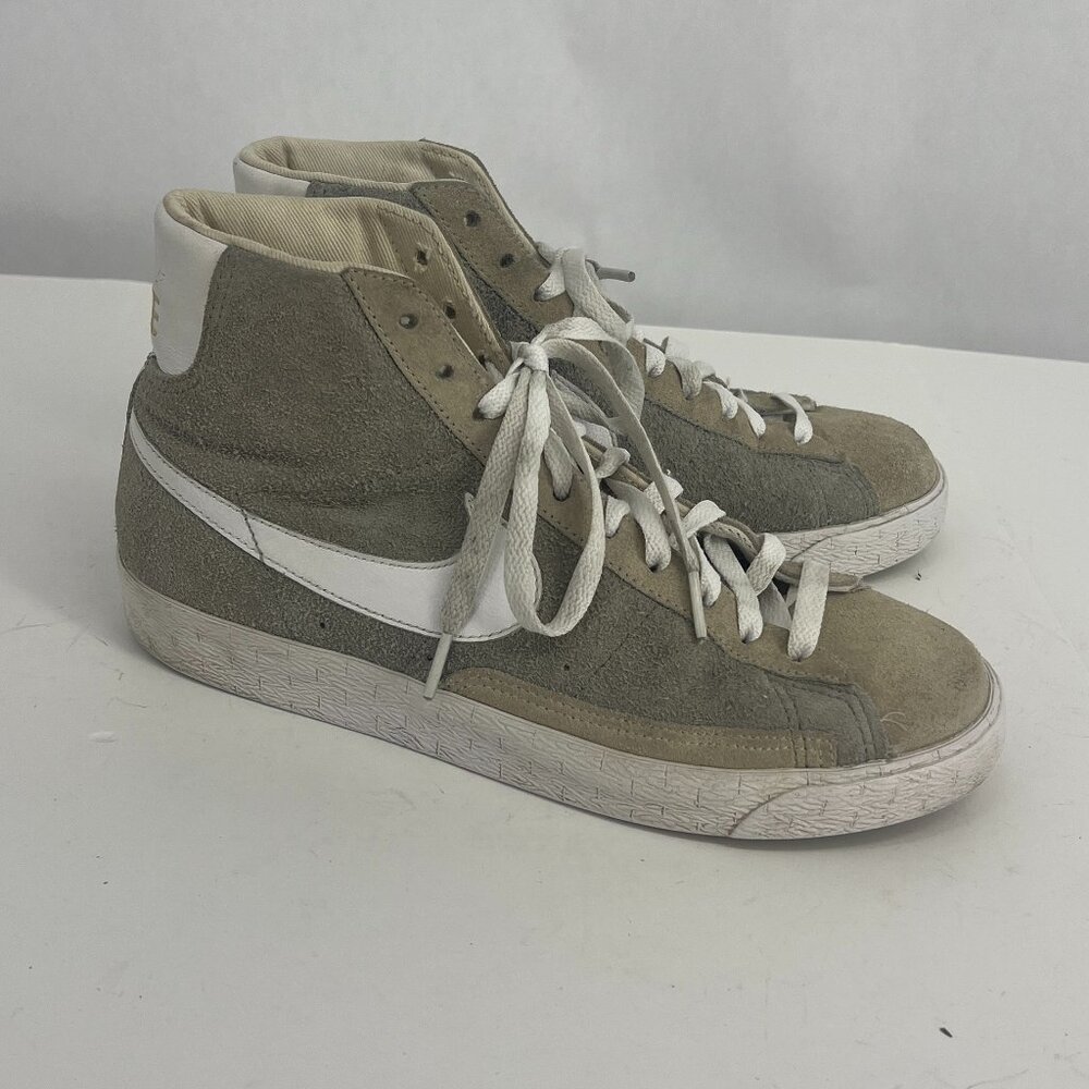 Nike Size 8 Suede High Tops